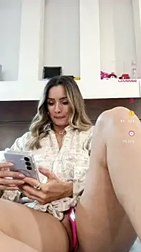Loly_Horny's Webcam Show
