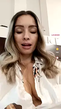 Show Webcam de Loly_Horny