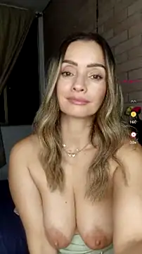 Loly_Horny's Webcam Show