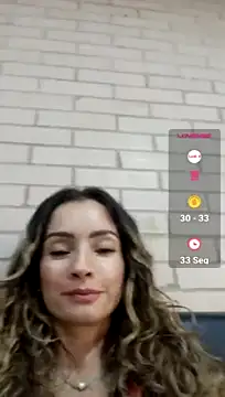 Chat +18 de Loly_Horny ao vivo