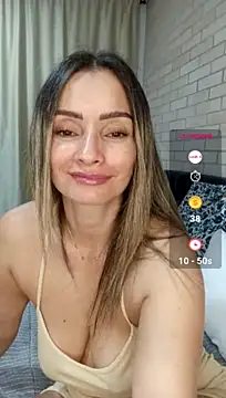 Loly_Horny Adlı Modelin Web Kamerası Şovu