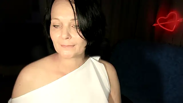 WitchBlueRose's Live XXX Chat