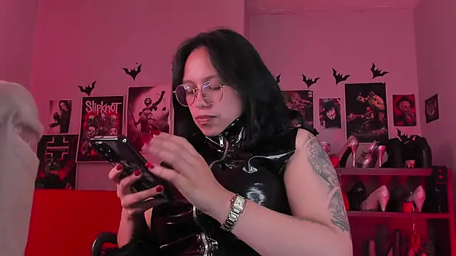 lilith-deveraux's Webcam Show