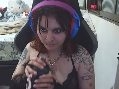 poison-eeve Webcamshow