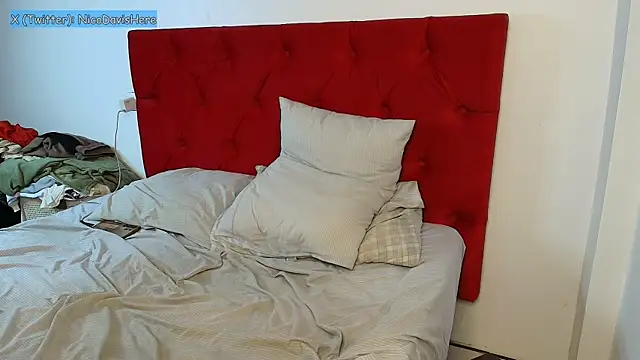 NicoDavisOfficial Webcam show