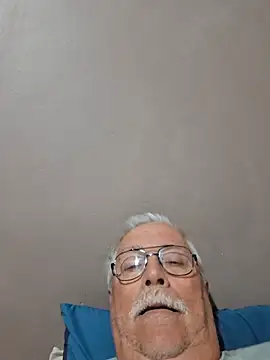 הופעת וובקאם של NawtyB1965
