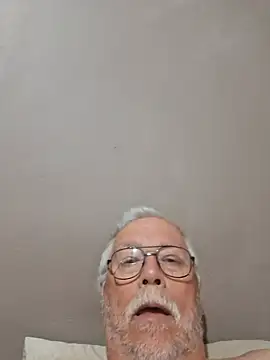 NawtyB1965 Show in webcam