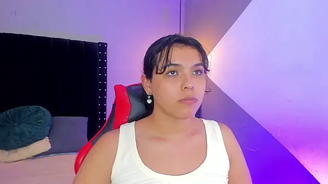 Pokazy przed kamerką – sammybrunette1