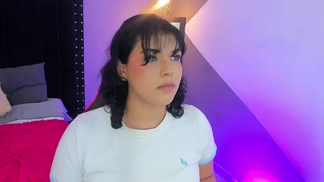 Show modela sammybrunette1 na web-kameri
