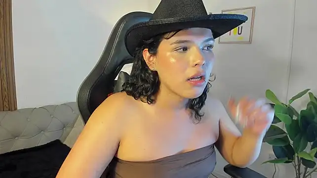 sammybrunette1 Show in webcam