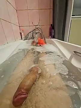 hornyandhard1986 网络视讯表演