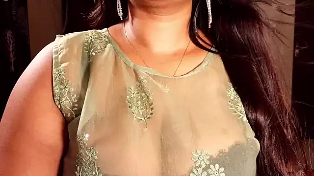 Mallu-malayalipennu Adlı Modelin Canlı XXX Sohbeti