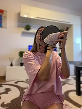 צ'אט XXX בשידור חי של Mia_Ethan