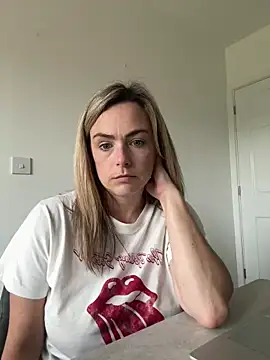 LouiseLovesFun Webcamshow