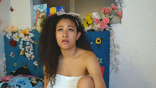 Milkdulce1 Adlı Modelin Canlı XXX Sohbeti