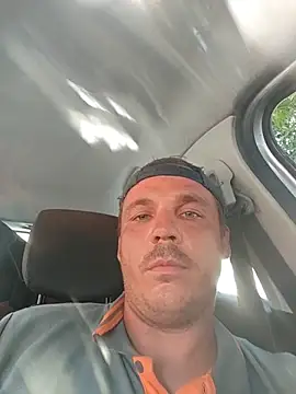 عرض كام WadedGuzzling
