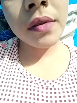 Anki-doll Chat XXX in diretta