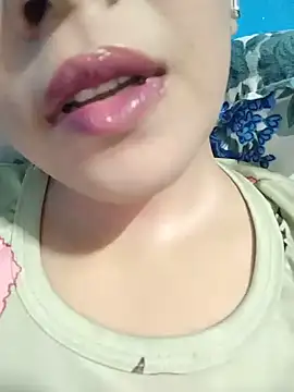 دردشة Anki-doll الجنسية المباشرة