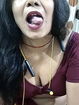 yoursweety09's Webcam Show