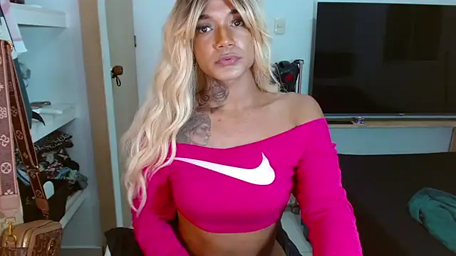 הופעת וובקאם של selfsuck_trans