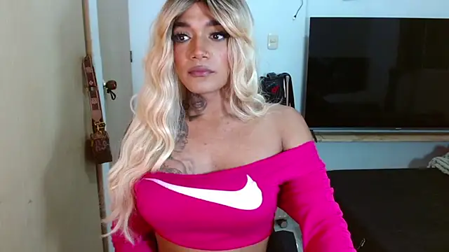 selfsuck_trans webcam show