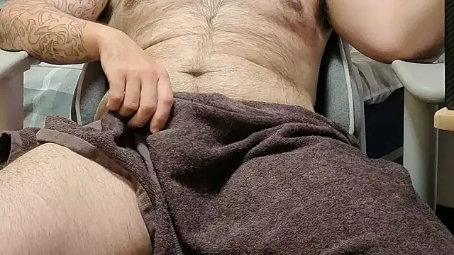 Dan8736 Show in webcam