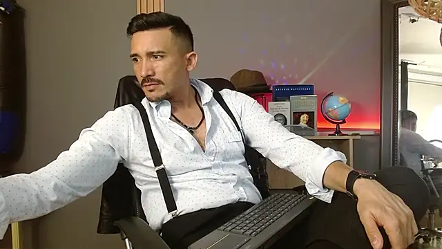 Reiko_85_ 在線直播表演