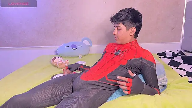 teobrowny 网络视讯表演