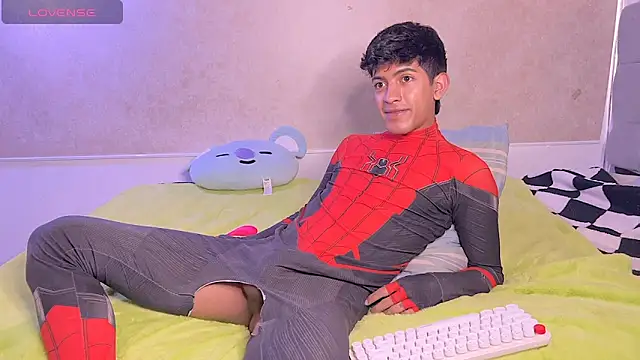 teobrowny 网络视讯表演