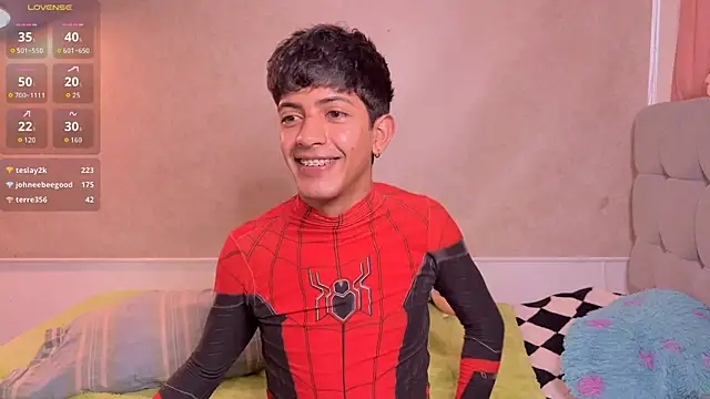 teobrowny webcam show