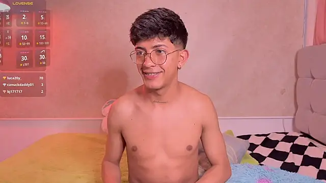 הופעת וובקאם של teobrowny