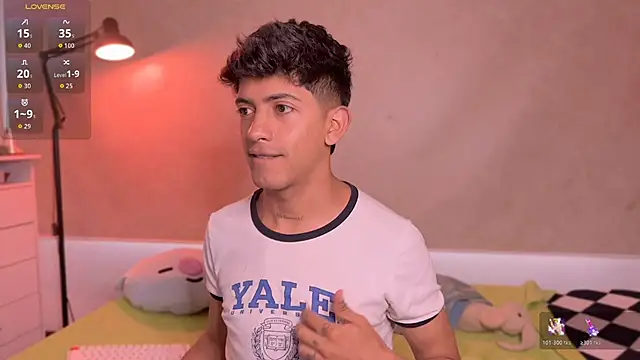 teobrowny webcam show