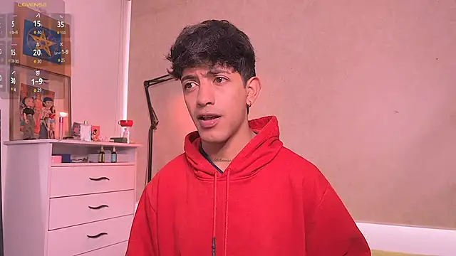 teobrowny webcam show