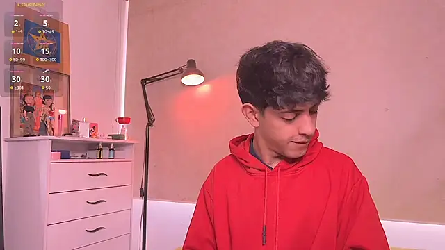 teobrowny webcam show