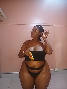 Luciouslips00 webkamerás műsora