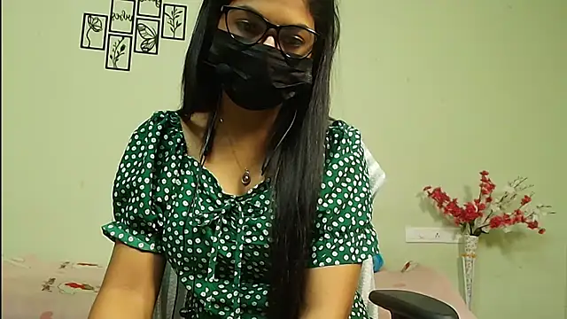 Pallavi_Krishna_Tamil Show Webcam