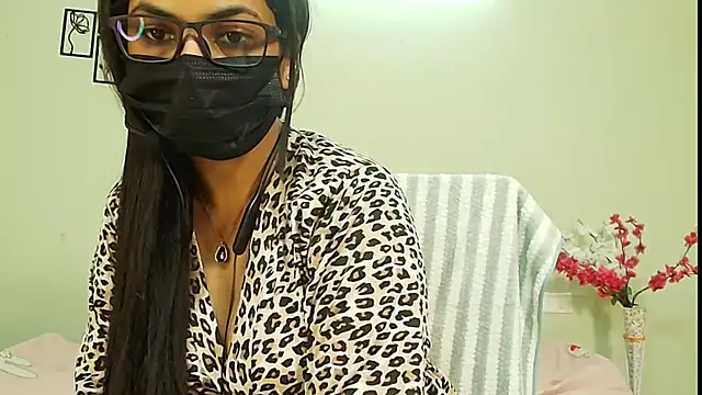Pallavi_Krishna_Tamiln Webbikameraesitys