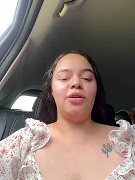 Srta_ahome69's Webcam Show