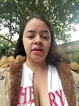 Srta_ahome69 Webcam-Show