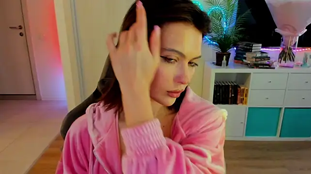 Chat +18 de yourArya ao vivo