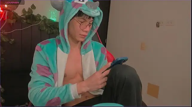 odelei webkamerás műsora