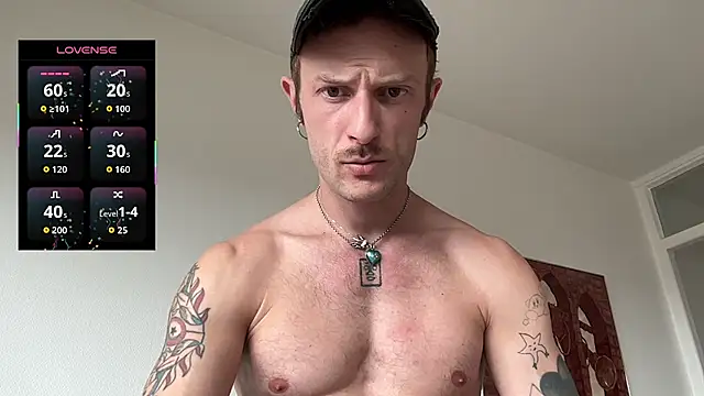 Show modela RadBtm na web-kameri