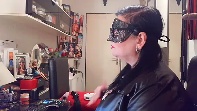 LadyMaxime511 Шоу с уебкамера