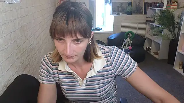 Nika_Kitten Chat XXX in diretta