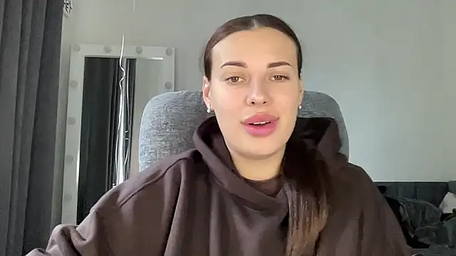 XXX chat uživo modela MoonriseGoddess