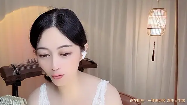 צ'אט XXX בשידור חי של Tian-xin-999