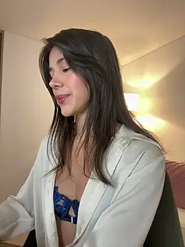 Eli818 Adlı Modelin Canlı XXX Sohbeti