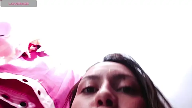 holy_juli's Webcam Show