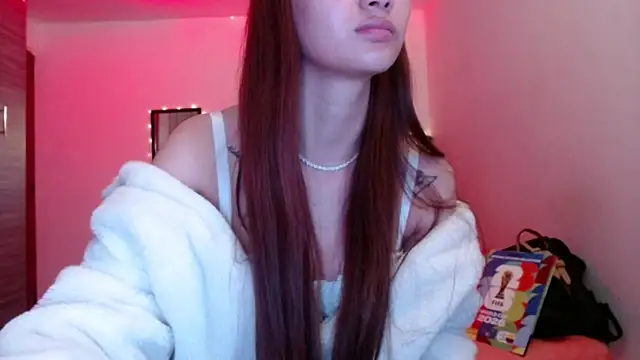 holy_juli Live XXX-chat