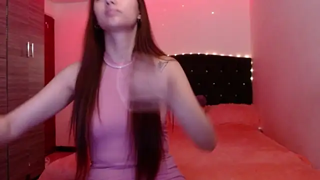 holy_juli – Naživo XXX chat